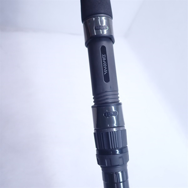 ２２アウトレイジＣ８２－５